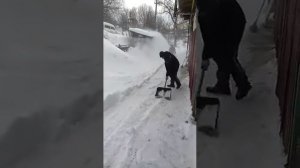 Снегоуборщик Хопер мс-65 в работе с ремнем от Ваз