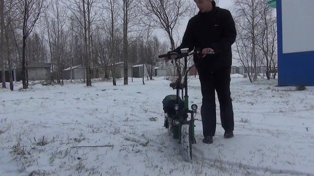 Самодельный электросамокат. Покатушки по снегу и льду. смотреть онлайн