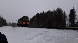 "Пустой" Тепловоз ЧМЭ3-5832 и Тепловоз 2ТЭ10М-К-2407.