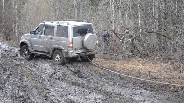 УАЗы развлекаются ))) смотреть онлайн