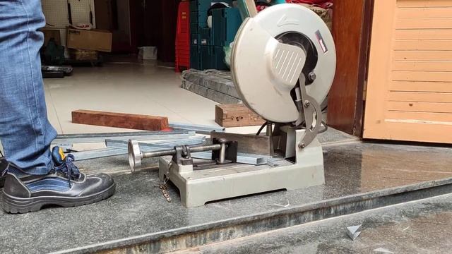 LC1230 Cut Channel steel 45 degree смотреть онлайн