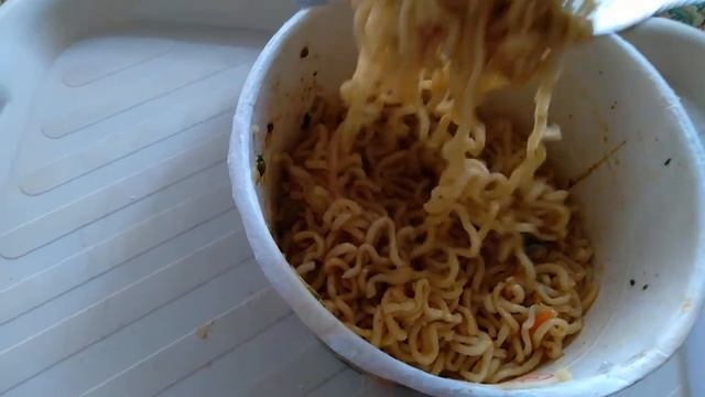 доширак сытный обед,со вкусом говядины,курицы,морепродуктов смотреть онлайн