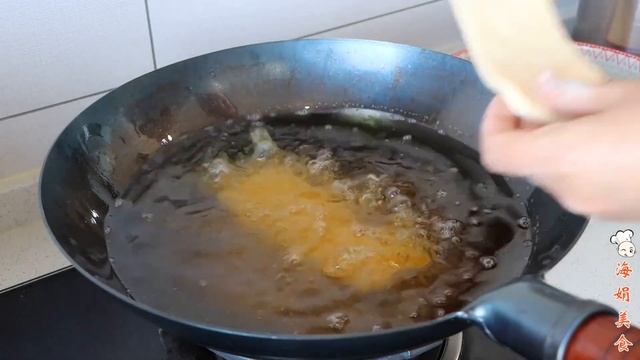 今天分享油条新吃法，外面酥脆里面鸡蛋香嫩可口，家人都喜欢 смотреть онлайн