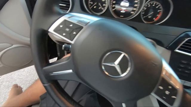NUNCA ACHEI QUE IRIA DIRIGIR UM CARRO DESSE! MERCEDES C180!!! смотреть онлайн