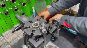 разборка сборка ремонт дизельной форсунки Bosch common rail