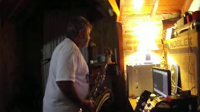 besame mucho Saxo tenor смотреть онлайн