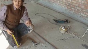 Установка маяков для стяжки пола  Боларс Основа.