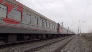 Электровоз ЭП1М-637 с поездом №140 Новосибирск — Адлер