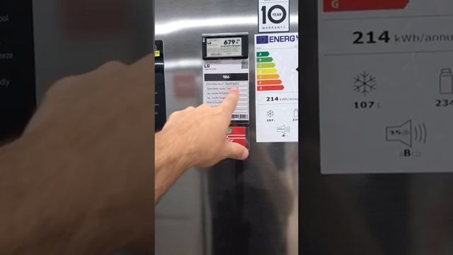 Un refrigerador #lg   en portugal . Cuanto vale?