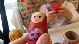 Матрешка. Знакомимся с матрешкой. Открываем матрешку. Считаем матрешки