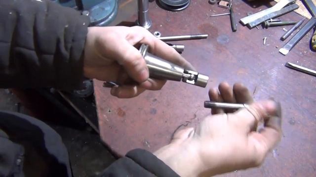 Установка и снятие инструмента из шпинделя фрезерного станка смотреть онлайн