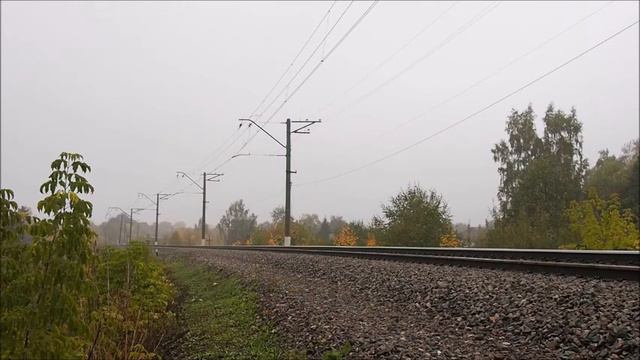Электропоезда ЭД4М на перегоне Люберцы-1 - Овражки смотреть онлайн