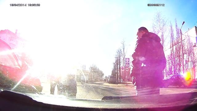 Йошкар-Ола. Идиоты на дороге... смотреть онлайн