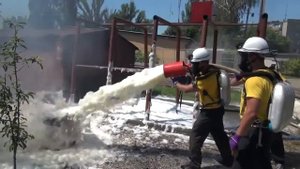 Тушение пожара пеной