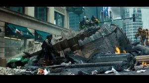 Трансформеры 3: Тёмная сторона Луны. Оптимус Прайм против Сентинела и Мегатрона