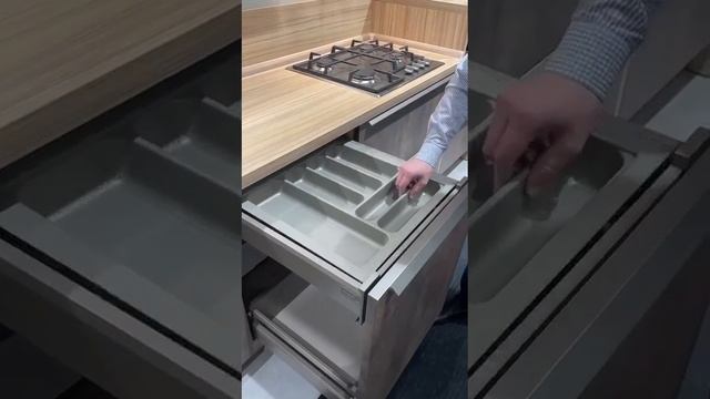 Обзор Кухонный гарнитур Mix (Кухни и ванные Мария) смотреть онлайн