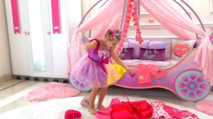 Diana and Roma Pretend Play with Dolls | Funny stories for kids