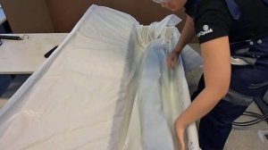 Защита продукции Storopack FOAMplus® Handpacker® от АЛДЖИПАК: изготовление защиты для спойлера A TT