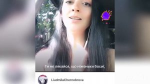Красивая песня. Девушка поет. Ніч яка місячна, зоряна ясная