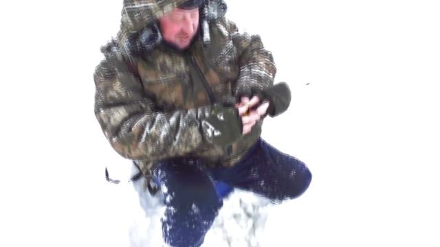 Ловля рыбы зимой на скорость со льда (чемпионат Рыбинска) смотреть онлайн