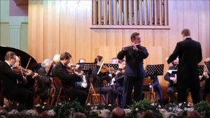 Бах  Буррэ и Шутка из сюиты  си минор Иннокентий Истомин - флейта