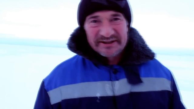 Как Суровые Сибирские мужики рыбу складывают... Малые Таганчики 08.12.2014.