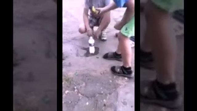 ВУЛКАН ИЗ МИНЕРАЛКИ И ШИПУЧКИ ЖЕСТЬ!!!!! смотреть онлайн