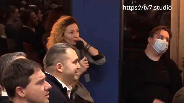 Экономист Михаил Кухар на Ложе рассказывает о борьбе левых и правых идеологий в XXI столетии. смотреть онлайн