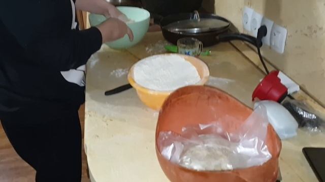 Готовим сухари ? Общими усилиями приготовили еду на 8 человек смотреть онлайн