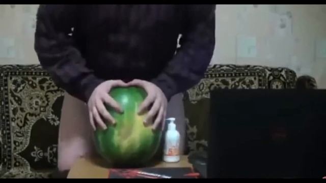 Pin på Funny Vegetables and fruits