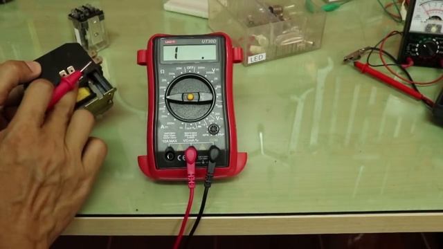มัลติมีเตอร์ใครๆก็ใช้ได้(How to use a Multimeter) смотреть онлайн