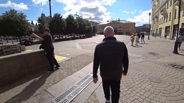 Вована АРЕСТОВАЛА ПОЛИЦИЯ на вокзале Санкт Петербурга, еле отбились Прогулка по Питеру  Влог