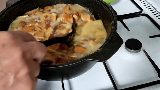 Рыжики маринованные в "Собственном" соку за 5 мин // царские грибы вкусные грибы // смотреть онлайн