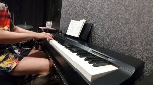 Звезда по имени солнце Виктор Цой на фортепиано