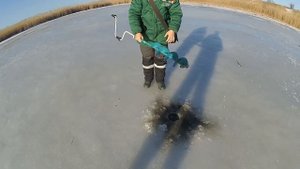 Высох ставок в Донецкой области! Приехали на рыбалку и пробурили землю. Водоём которого больше нет