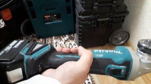 сравнение болгарки бош- Bosch GWS 9-125 S и хитачи