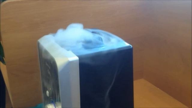 УВЛАЖНИТЕЛЬ ВОЗДУХА