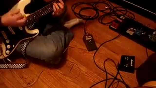 Vintage Gibson Maestro FZ-1 Fuzz Tone смотреть онлайн