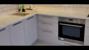 Угловая кухня в частном доме. Все вышло недорого