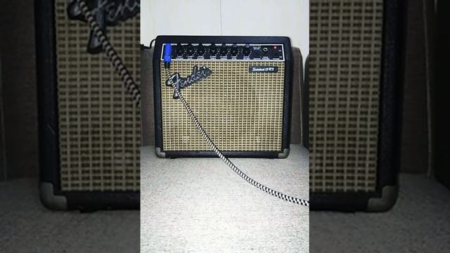 GITARA AMOR - Fender Sidekick 15RX - Guitar Amplifier смотреть онлайн