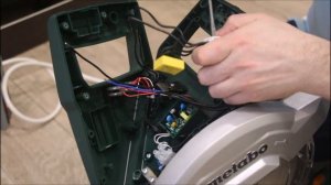 Плавный пуск торцовочная пила Metabo KGS 216 M