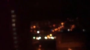 носи часы на правой руке....