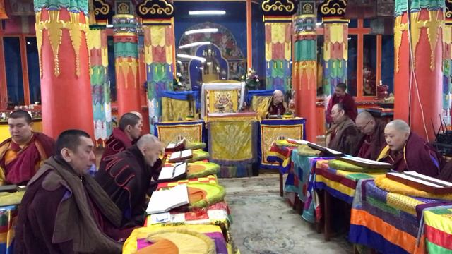 Монлам Ченмо Дневной Молебен 28.02.2023 🕥 10:30 смотреть онлайн