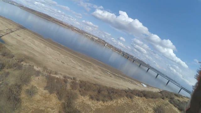 Yi Саня прыгай смотреть онлайн