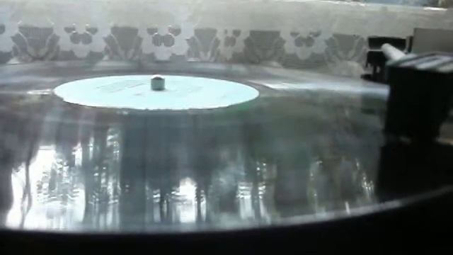 проигрыватель винила ВЕГА 300 Майкл Джексон смотреть онлайн