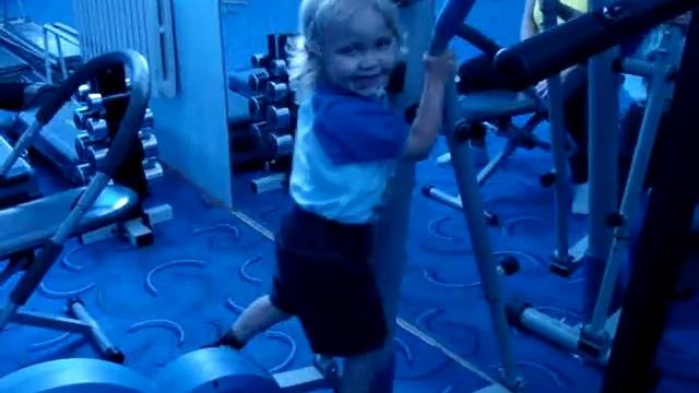 Как тренироваться на эллептическом тренажёре смотреть онлайн