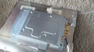 Типичный ремонт монитора.  Черный экран при включении монитора.