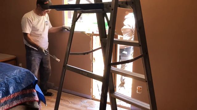 Строительство оранжереи для орхидей в полном разгаре! Пристройка к дому sunroom или зимний сад . смотреть онлайн