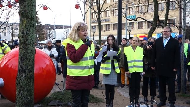 Demonstration mot FNs migrationsavtal i Göteborg 9/12-18 смотреть онлайн