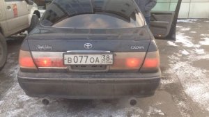 Задний габарит Toyota Crown. Проблема.